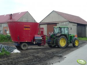 John Deere 6210 + Sano Premium 13m3