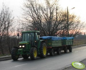 John Deere 6210 SE + przyczepy