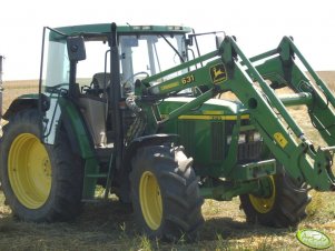 John Deere 6210 