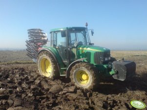 John Deere 6220