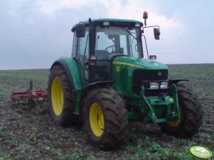 John Deere 6220
