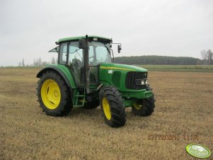 John Deere 6220