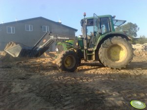 John Deere 6220