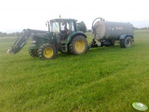 John Deere 6220