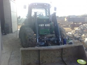 John Deere 6220