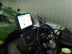 John Deere 6230 gps