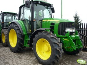 John Deere 6230