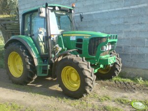 John Deere  6230 
