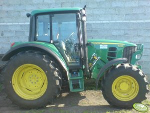 John Deere 6230