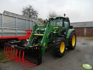John Deere 6230