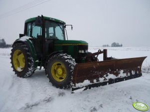 John Deere 6300 