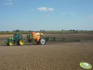 John Deere 6330 + AMAZONE UX 5200 Super 