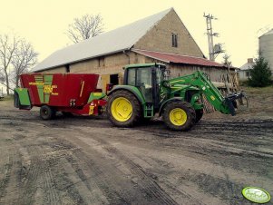 John Deere 6330 + Strautmann verti mix double1200