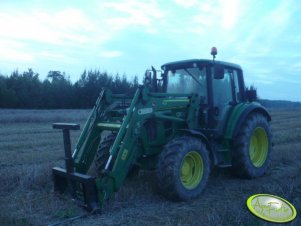 John Deere 6330