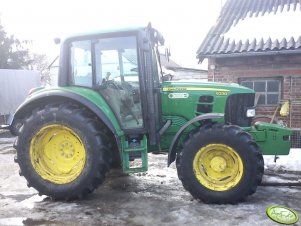 John Deere 6330