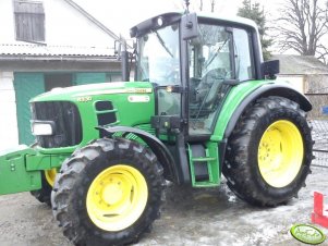 John Deere 6330