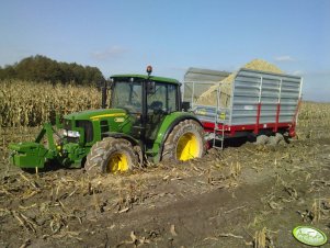 John Deere 6330