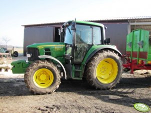 John Deere 6330