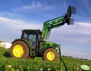 John Deere 6330