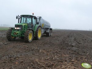 John Deere 6330