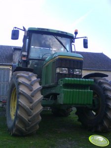 John Deere 6400