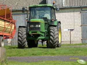 John Deere 6400