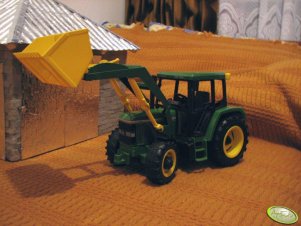 John Deere 6400