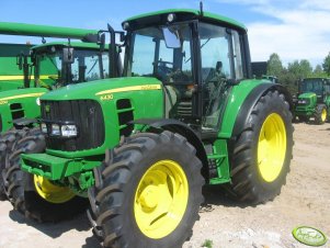 John Deere 6430