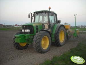 John Deere 6430