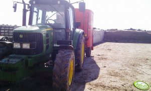 John Deere 6430