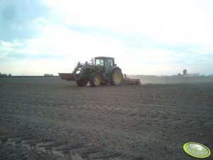 John Deere 6520