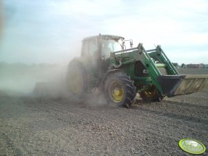 John Deere 6520