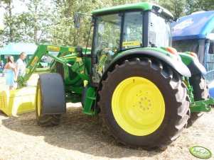 John Deere 6520