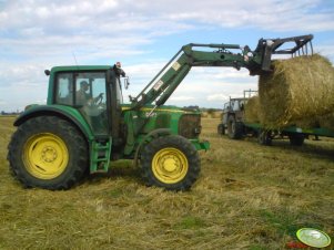 John Deere 6520 