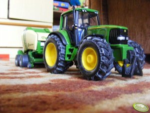 John Deere 6520+Krone Comprima V150xc