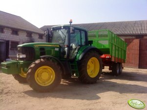 John Deere 6530 + rozrzutnik