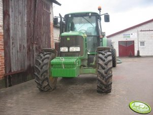 John Deere 6530