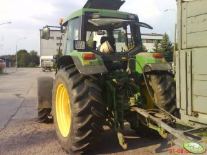 John Deere 6600