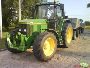 John-Deere 6600