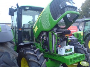 John Deere 6620