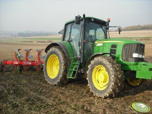 John Deere 6630