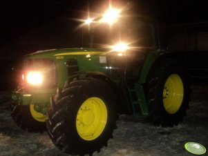 John Deere 6630
