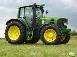 John Deere 6630