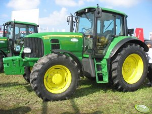 John Deere 6630