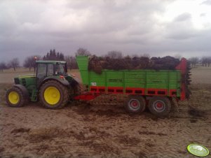 John Deere 6630