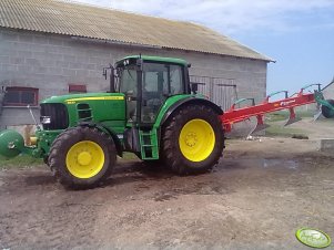 John Deere 6630