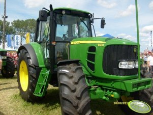 John Deere 6630