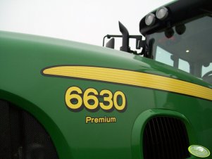 John Deere 6630P