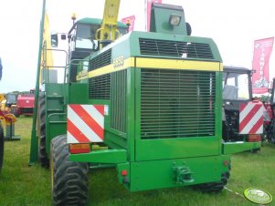 John Deere 6650