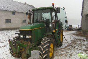John Deere 6800